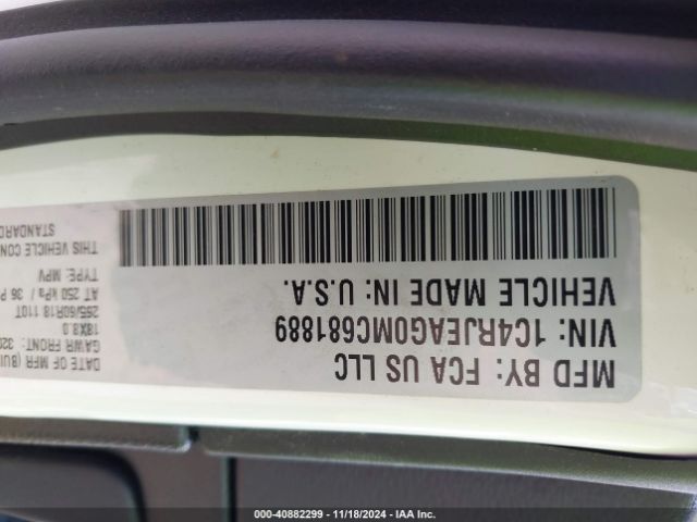 1C4RJEAG0MC681889 Jeep Grand Cherokee Laredo E 4x2