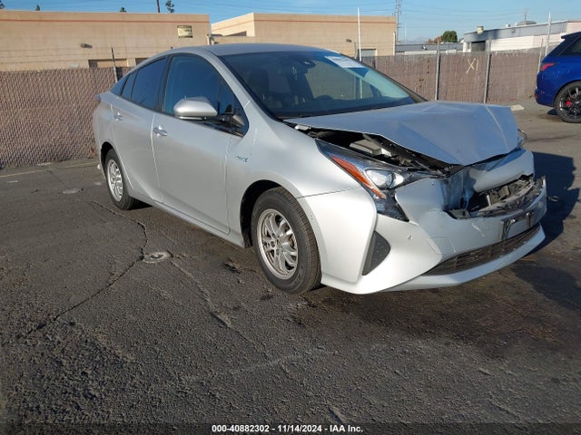 Toyota Prius Two 2018 JTDKBRFU7J3067177 Image 1