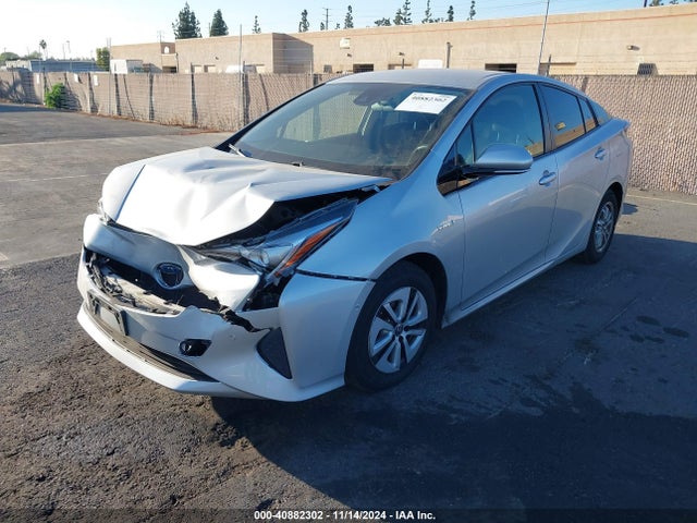 Toyota Prius Two 2018 JTDKBRFU7J3067177 Image 2