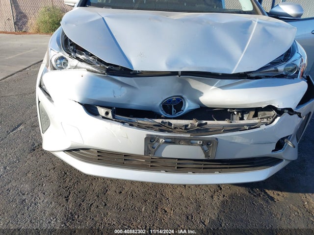 Toyota Prius Two 2018 JTDKBRFU7J3067177 Image 6