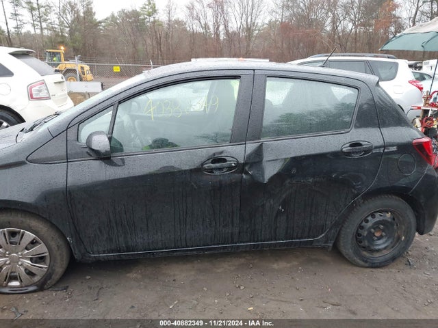 VNKKTUD31HA076352 Toyota YARIS L