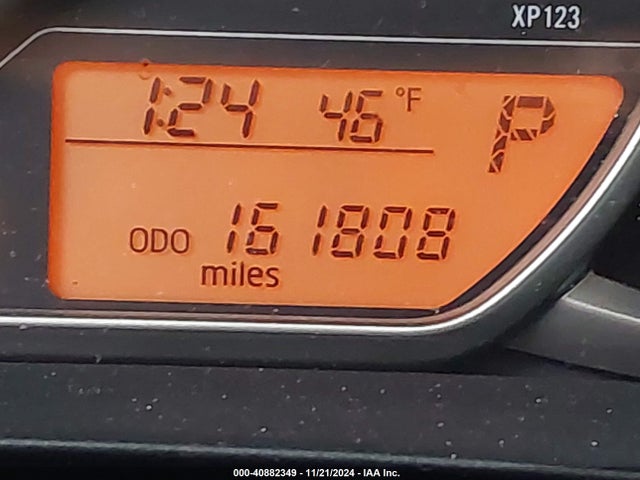 VNKKTUD31HA076352 Toyota YARIS L