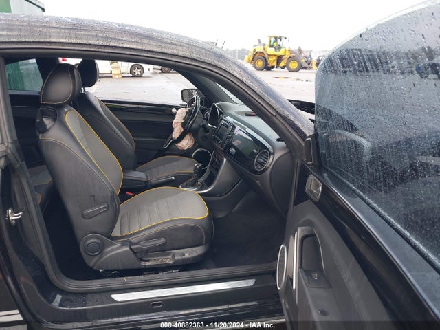 Volkswagen Beetle 1.8t Dune 2017 3VWS17AT1HM622829 Image 5