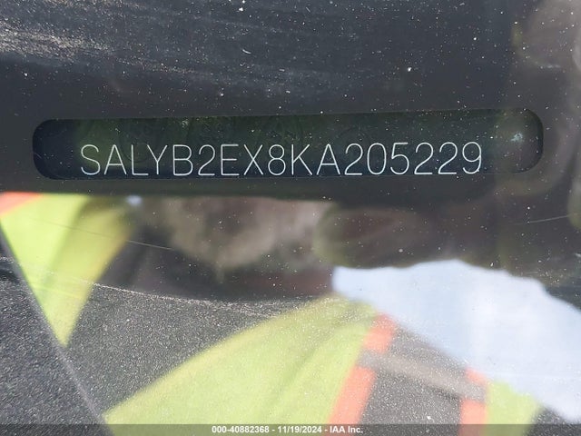 SALYB2EX8KA205229 Land Rover Range Rover Velar P250 S