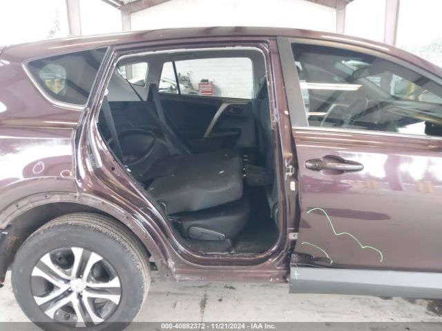 2T3ZFREV1JW471750 Toyota RAV4 LE
