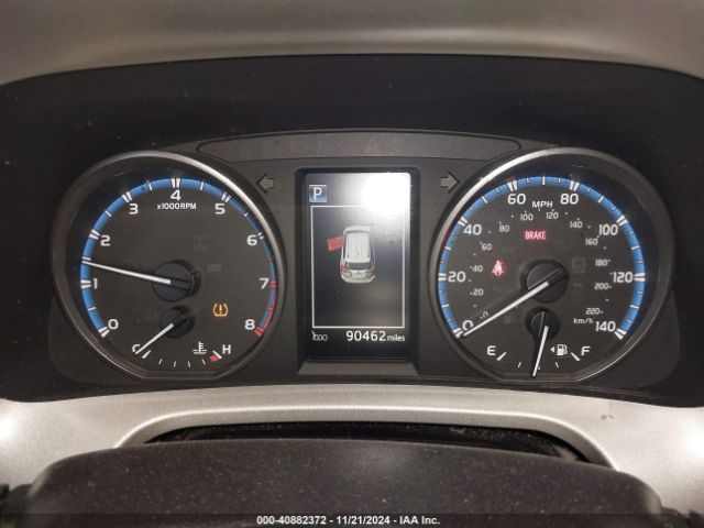 2T3ZFREV1JW471750 Toyota RAV4 LE