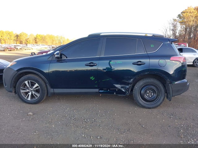 Toyota Rav4 Xle 2017 JTMRFREV3HD199547 Image 6