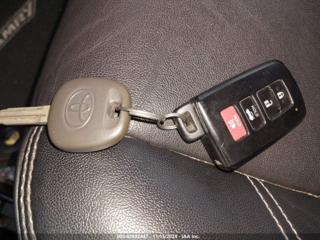 4T1BD1FK5FU153563 Toyota Camry Hybrid Xle
