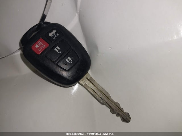 Toyota COROLLA LE 2016 2T1BURHE7GC639199 Image 11
