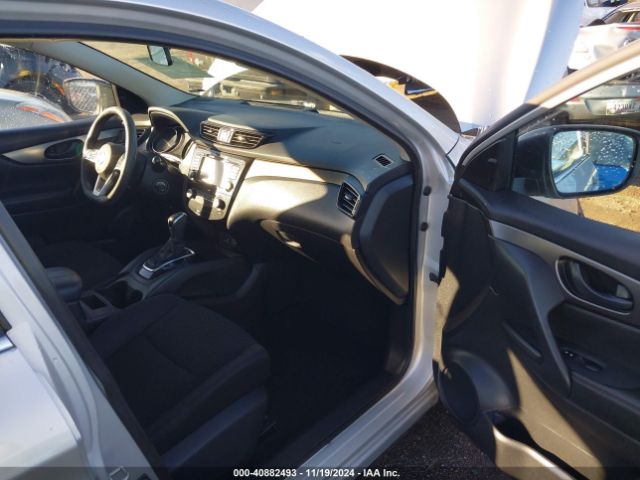 JN1BJ1CPXKW215148 Nissan Rogue Sport S