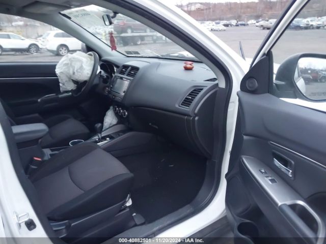 2019 MITSUBISHI OUTLANDER SPORT JA4AR3AU5KU035894 Photo 4