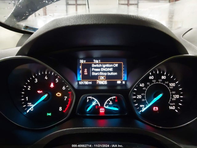 1FMCU9HD8KUA70320 Ford ESCAPE SEL