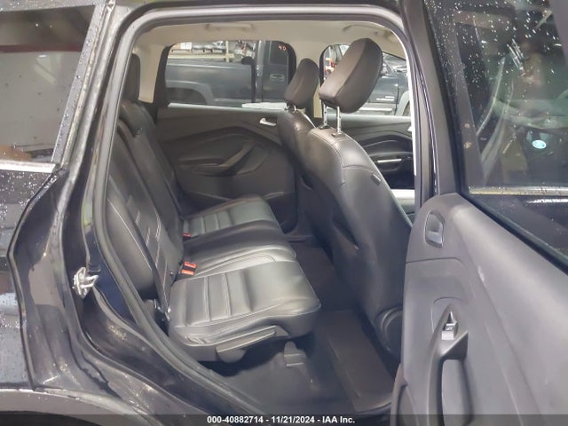 1FMCU9HD8KUA70320 Ford ESCAPE SEL