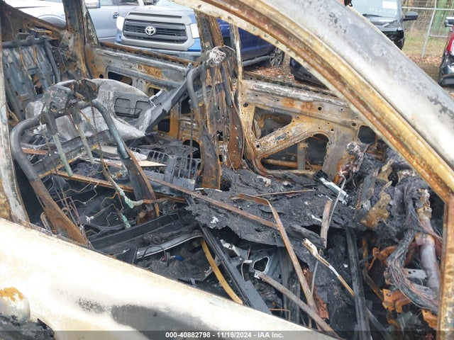 JF2SKAUC3KH585322 Subaru Forester Limited