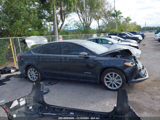 3FA6P0LU5HR319495 Ford Fusion Hybrid Se