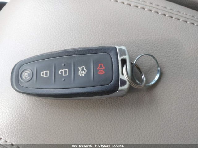 1FMCU9J96EUE27889 Ford Escape Titanium