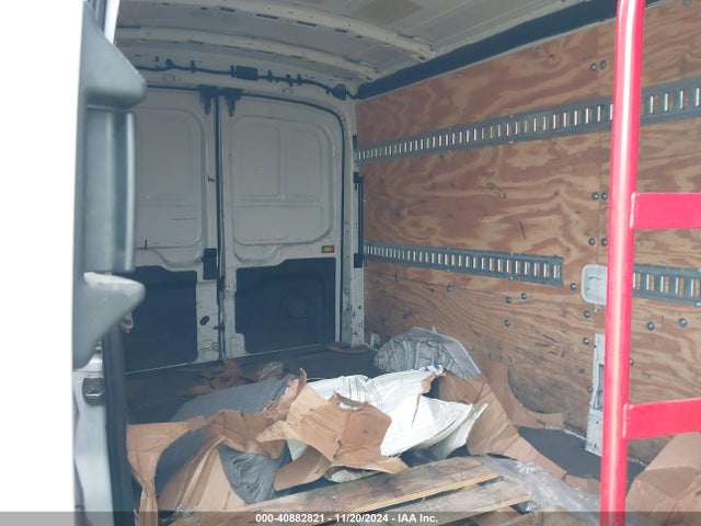 Ford Transit-150 Cargo Van 2022 1FTYE1C81NKA41356 Image 8