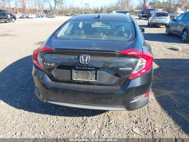 Honda Civic Touring 2017 2HGFC1F97HH657965 Image 16
