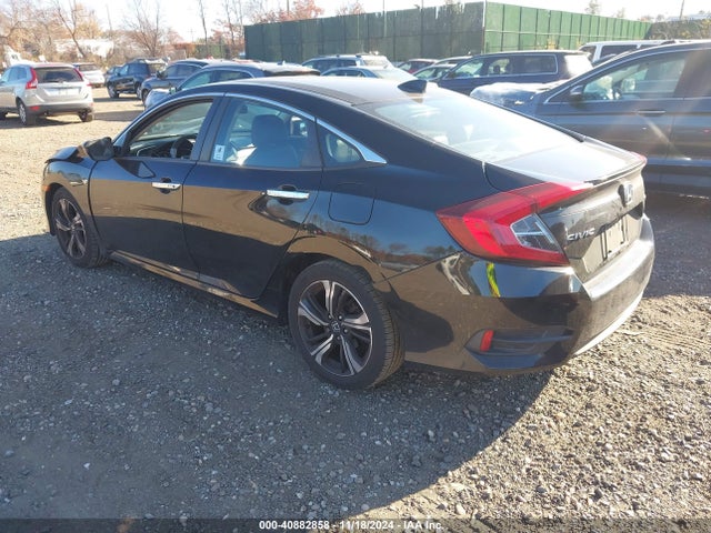 Honda Civic Touring 2017 2HGFC1F97HH657965 Image 3