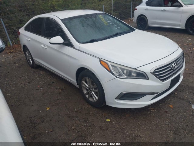 Hyundai SONATA SE 2016 5NPE24AF1GH264061 Image 1