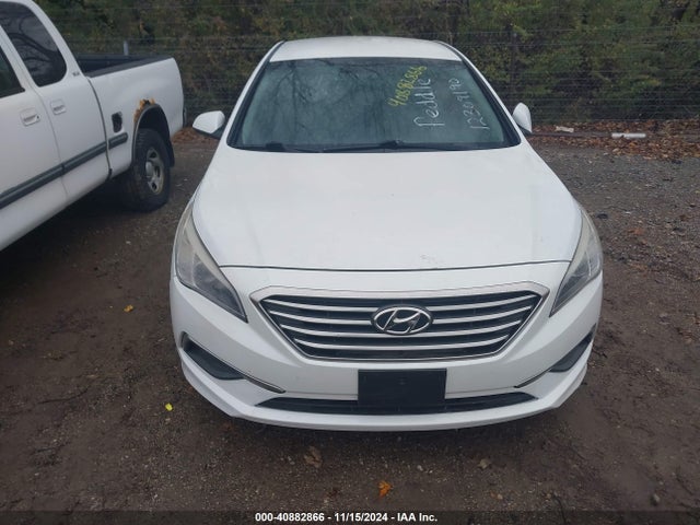 Hyundai SONATA SE 2016 5NPE24AF1GH264061 Image 12