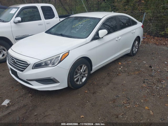Hyundai SONATA SE 2016 5NPE24AF1GH264061 Image 2