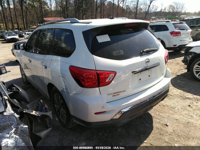 40882893 :رقم المزاد ، 5N1DR2MN8HC674704 vin ، 2017 Nissan Pathfinder Sv مزاد بيع