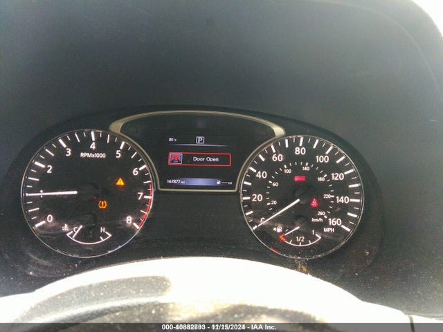 40882893 :رقم المزاد ، 5N1DR2MN8HC674704 vin ، 2017 Nissan Pathfinder Sv مزاد بيع