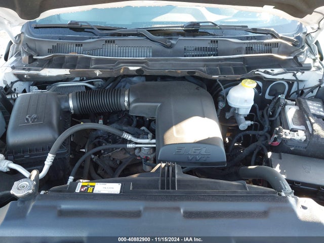 1C6RR7FG5LS158151 RAM 1500 Classic Tradesman  4x4 6'4 Box