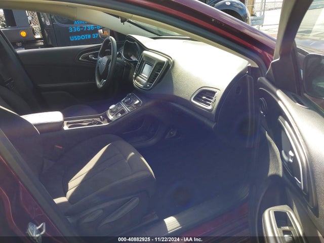 Chrysler 200 Limited 2015 1C3CCCAB8FN683121 Image 5