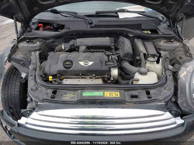 2010 MINI COOPER WMWMF3C57ATZ61488 Photo 9