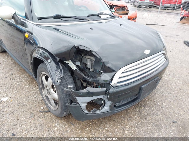 2010 MINI COOPER WMWMF3C57ATZ61488 Photo 5
