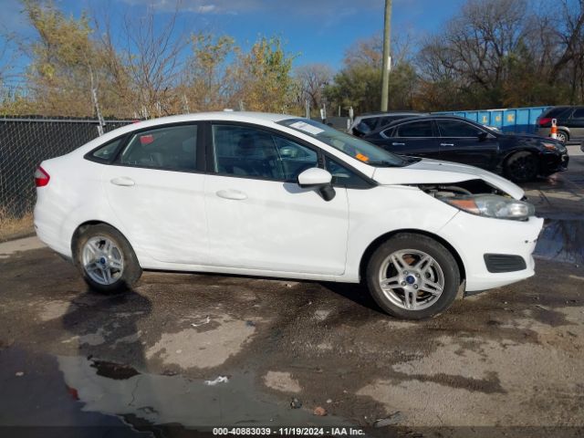 3FADP4BJ1HM163202 Ford FIESTA SE