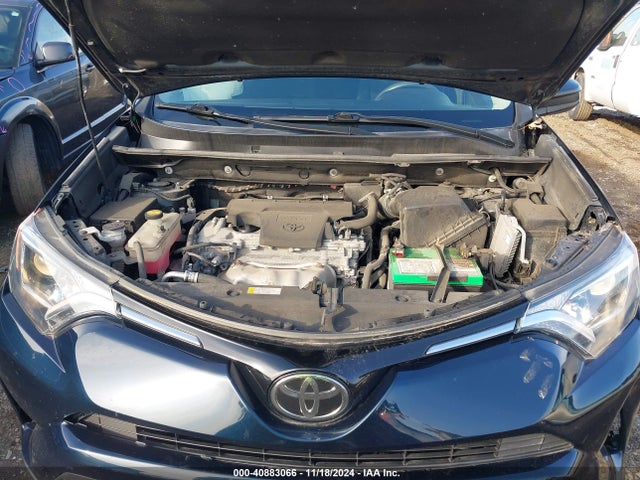 Toyota RAV4 LE 2018 2T3ZFREV2JW424193 Image 10