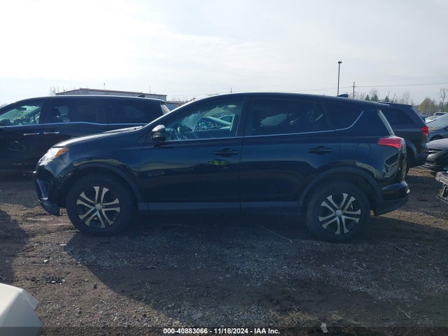 Toyota RAV4 LE 2018 2T3ZFREV2JW424193 Image 14