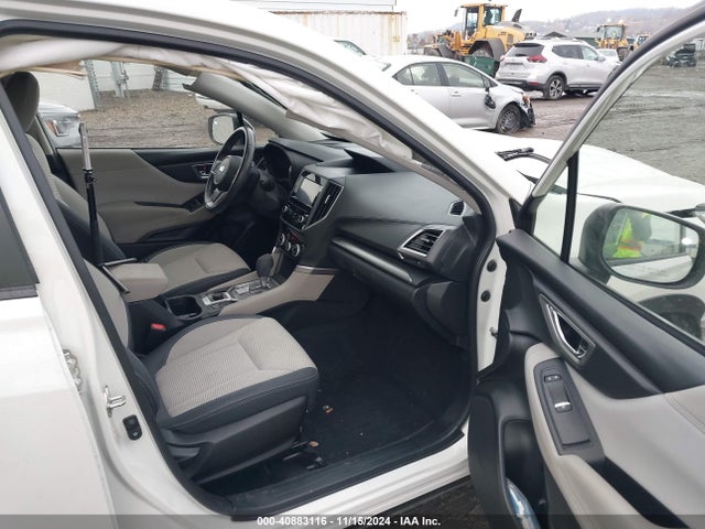 Subaru Forester Premium 2019 JF2SKAGC5KH485279 Image 5