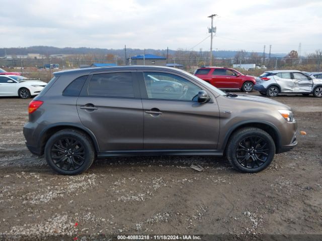 JA4AR3AU2JU004827 Mitsubishi Outlander Sport 2.0 Le