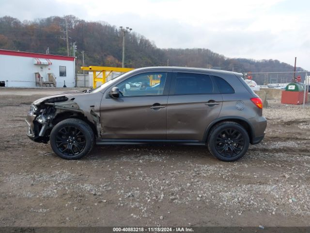 JA4AR3AU2JU004827 Mitsubishi Outlander Sport 2.0 Le