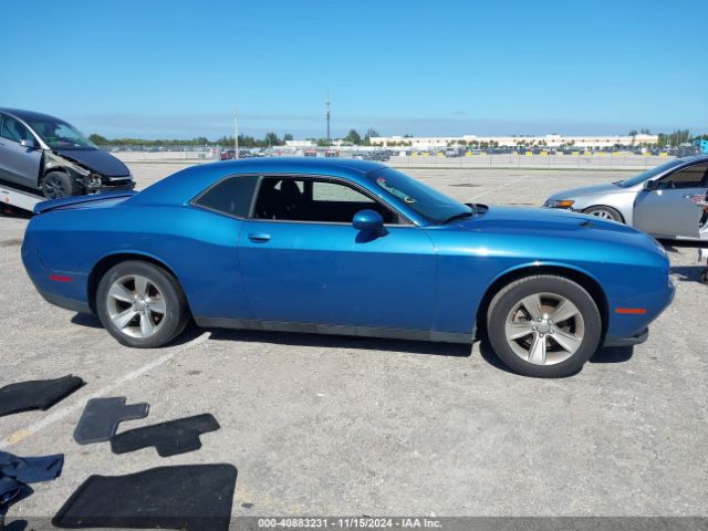 2C3CDZAG4NH223554 Dodge Challenger Sxt