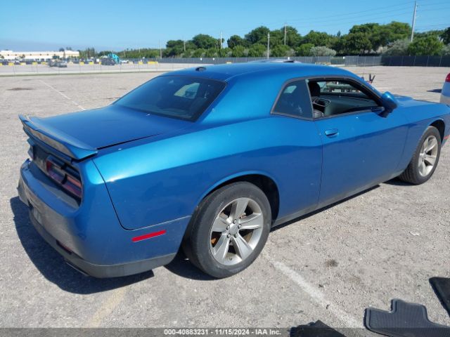 2C3CDZAG4NH223554 Dodge Challenger Sxt