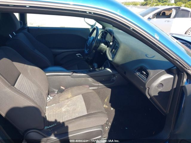 2C3CDZAG4NH223554 Dodge Challenger Sxt