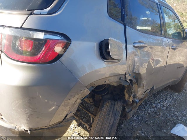 3C4NJDDB0KT780657 Jeep Compass Trailhawk 4x4