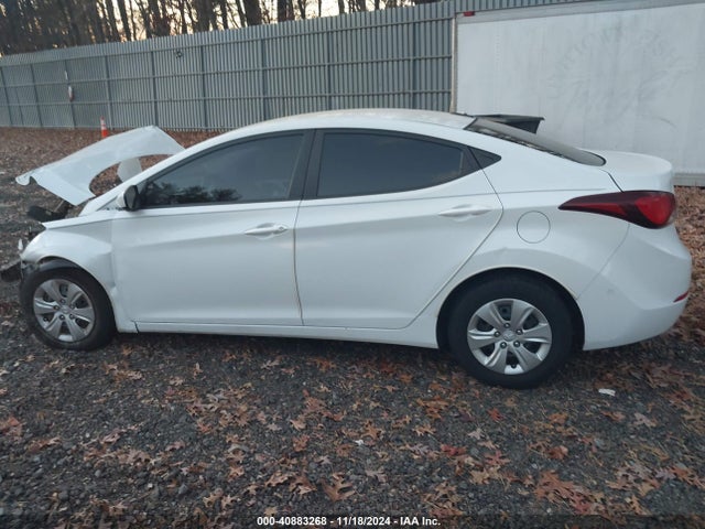 Hyundai ELANTRA SE 2016 5NPDH4AE5GH722301 Image 14