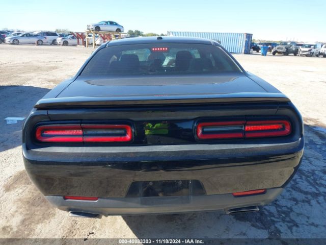 2C3CDZAT2FH783958 Dodge Challenger R/t