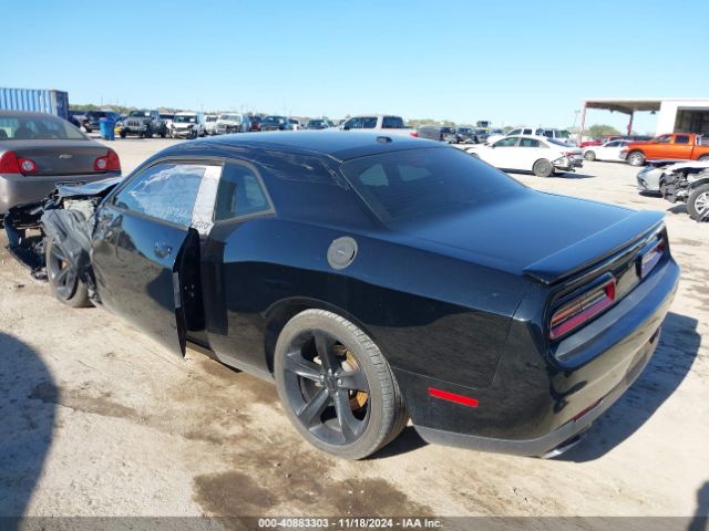 2C3CDZAT2FH783958 Dodge Challenger R/t