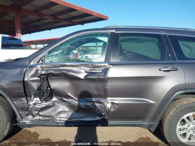 1C4RJFAG9KC622424 Jeep Grand Cherokee Laredo E 4x4