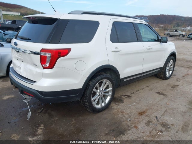 Ford EXPLORER XLT 2018 1FM5K8D82JGB40991 Image 4