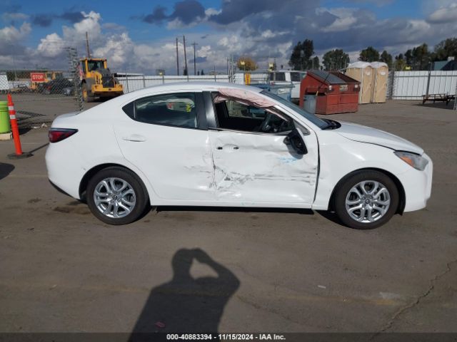 3MYDLBYVXJY312694 Toyota YARIS IA