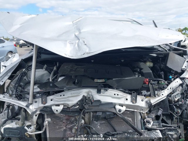 Toyota COROLLA SE 2018 5YFBURHE1JP785993 Image 10