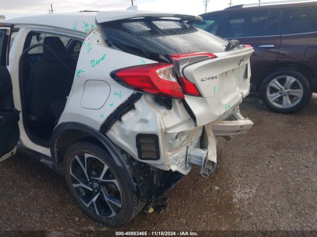 NMTKHMBX9JR026225 Toyota C-HR XLE
